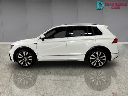 2018 Volkswagen Tiguan 2.0 TDI R-LINE 4MOTION €28,750 thumbnail