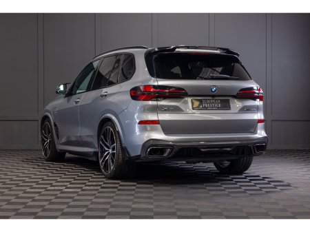 2023 BMW X5 xDrive50e M Sport €82,950
