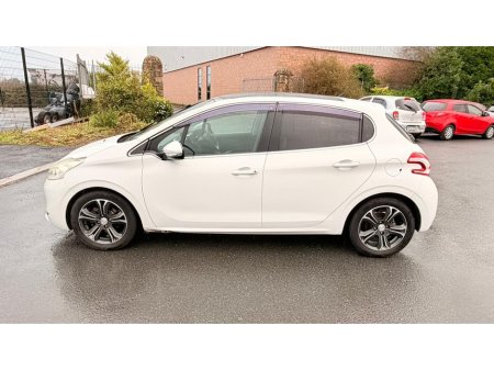 2013 Peugeot 208 1.6 THP 200 bhp GTi €6,999 thumbnail