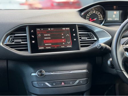 2019 Peugeot 308 - thumbnail 41