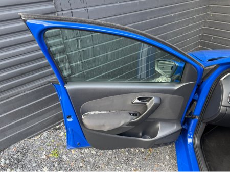 2013 Volkswagen Polo 1.2 TSI 5DR AUTO €8,995 thumbnail