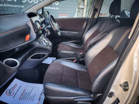 2019 Toyota Sienta - thumbnail 27