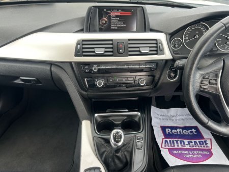 2014 BMW 3 Series - thumbnail 12