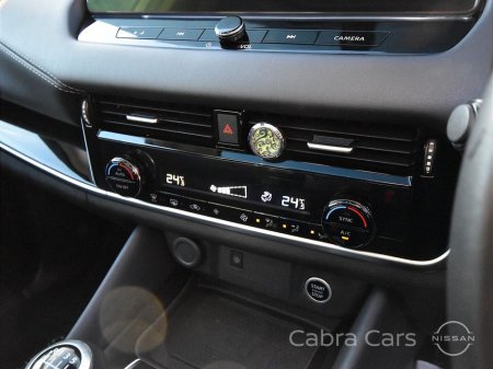 2024 Nissan Qashqai Mild Hybrid Premium Manual €31,850 thumbnail