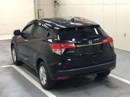 2020 Honda Vezel  €19,950 thumbnail