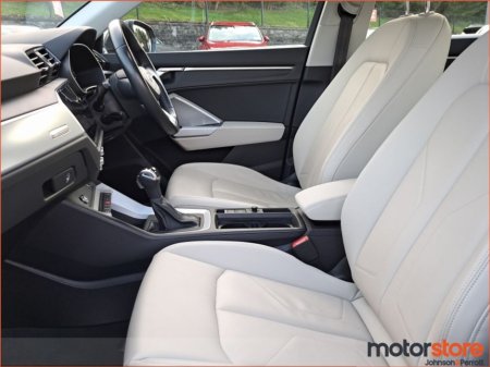 2023 Audi Q3 - thumbnail 3