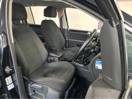 2020 Volkswagen Touran VOLKSWAGEN TOURAN 1.4 TSI DSG*7 SEATER*FRONT AND REAR HEATED SEATS*PARK ASSIST & CAMERA*ELECTRIC TAILGATE*LANE ASSIST*FINANCE AVAILABLE TRADE INS WELCOME* thumbnail