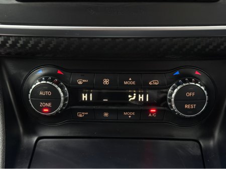 2014 Mercedes-Benz A Class ( 142 REG  A180 AMG INTERIOR HALF LEATHER SEATS / HI SPEC / SYSTEM LOW ROAD TAX BAND / SIMI DEALER €14,450 thumbnail