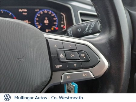 2024 Volkswagen T-Roc T-ROC STYLE 2.0 TDI M6F 116HP €32,950 thumbnail