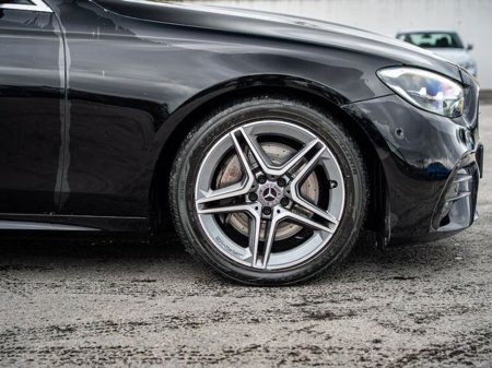 2020 Mercedes-Benz E Class - thumbnail 3