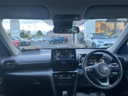 2024 Toyota Yaris Cross CROSS LUNA €28,444 thumbnail