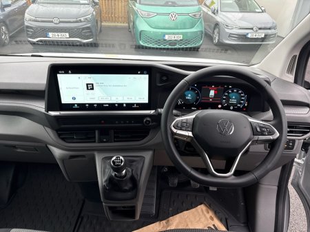 2026 Volkswagen Transporter Trendline LWB 150HP (Price ex VAT) €37,975 thumbnail