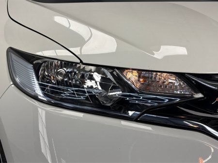 2018 Honda Fit TOUCHSCREEN DISPLAY**MEDIA CONNECTIVITY**KEYLESS START**REVERSE CAMERA**PARKING SENSORS**CRUISE CONTROL**SEMI DIGITAL DASH**LANE ASSIST**EMERGENCY BRAKE ASSIST**AIR CONDITIONING**ELECTRIC WINDOWS** €11,995 thumbnail