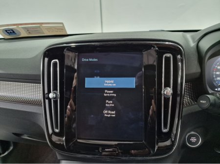 2021 Volvo XC40 - thumbnail 22