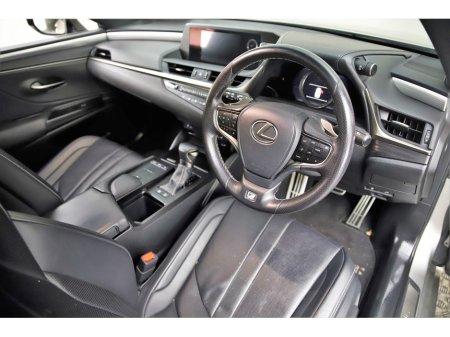 2019 Lexus ES 300 H - thumbnail 12