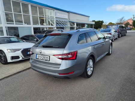 2019 Skoda Superb - thumbnail 13