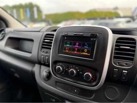 2020 Renault Trafic LL30 ENERGY - 2.0L DIESEL- AUTO - 12M WARRANTY - CAR: 1773 €14,950 thumbnail