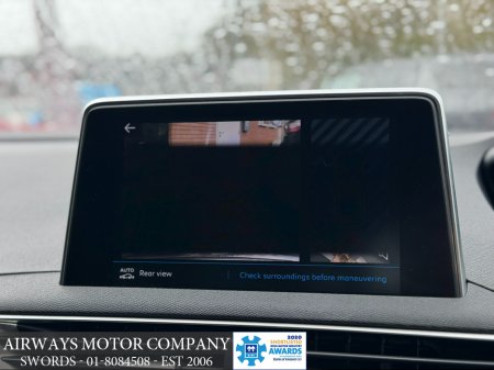 2019 Peugeot 3008 - thumbnail 5