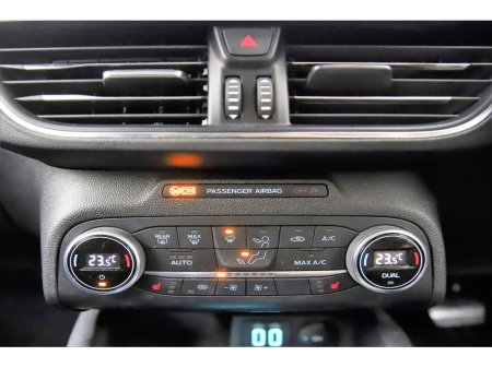 2021 Ford Focus - thumbnail 22