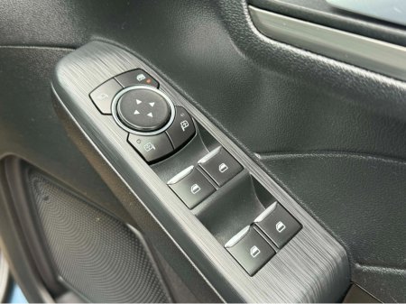 2022 Ford Kuga - thumbnail 16