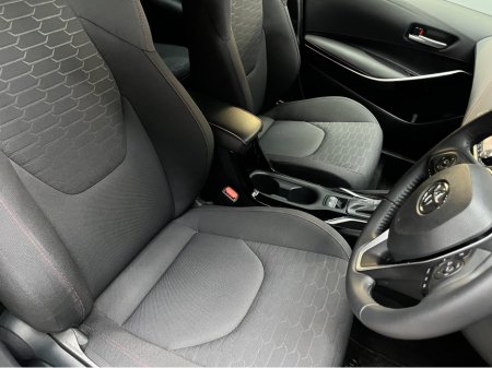 2025 Toyota Corolla - thumbnail 10