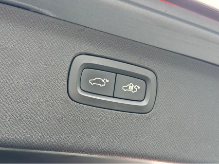 2020 Volvo XC90 AWD INSCRIPTION 2.0 D AUTO €47,950 thumbnail