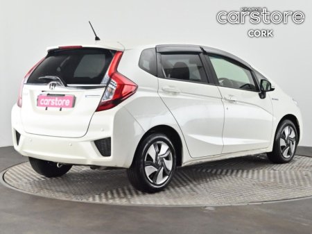 2015 Honda Fit FIT DAA-GP5 HYBRID 5DR AUTO €10,880 thumbnail