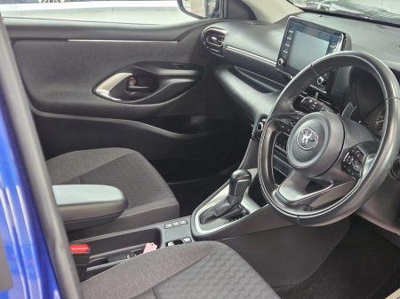 2021 Toyota Yaris - thumbnail 15