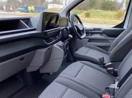 2026 Ford Transit Custom - thumbnail 2