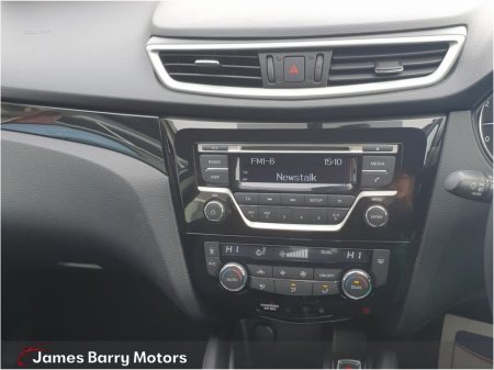 2015 Nissan Qashqai - thumbnail 16