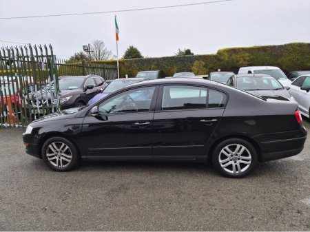 2010 Volkswagen Passat TRENDLINE BLUEMOTION 1.4 MANUAL 6SPEED FWD 122BHP 4DR €3,795 thumbnail