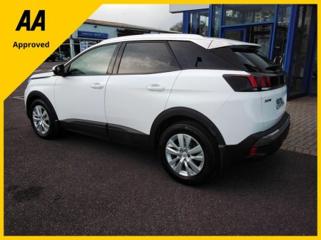 2019 Peugeot 3008 Active 1.5 Blue HDI 130 6.2 4D €21,900