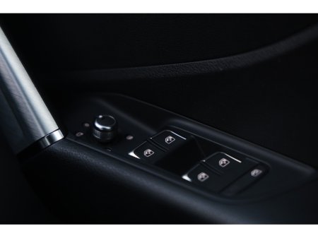 2017 Audi Q2  €21,999 thumbnail