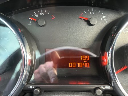 2017 Peugeot 5008 ACTIVE PETROL PANORAMIC GLASS ROOF €11,995 thumbnail