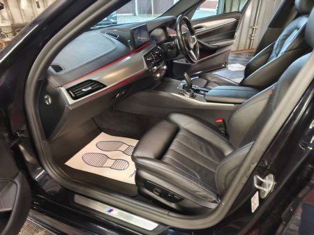 2020 BMW 5 Series - photo 3