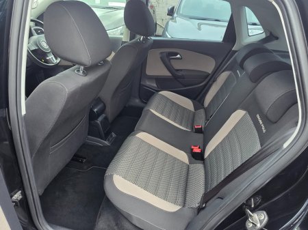 2011 Volkswagen Polo - thumbnail 11