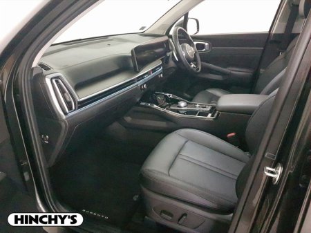 2025 Kia Sorento 1.6 PHEV SEM €59,900 thumbnail