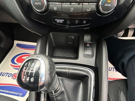 2018 Nissan Qashqai - thumbnail 24