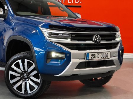 2025 Volkswagen Amarok - view 2