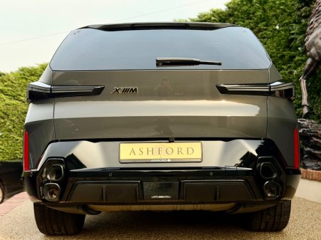 2024 BMW XM - thumbnail 7