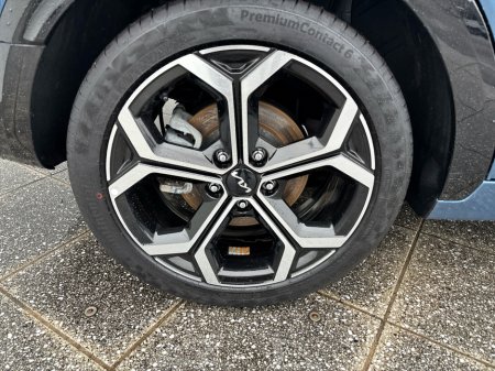 2025 Kia Niro HEV SEM €36,895