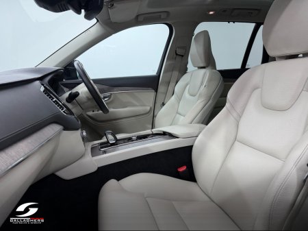 2023 Volvo XC90 - thumbnail 12