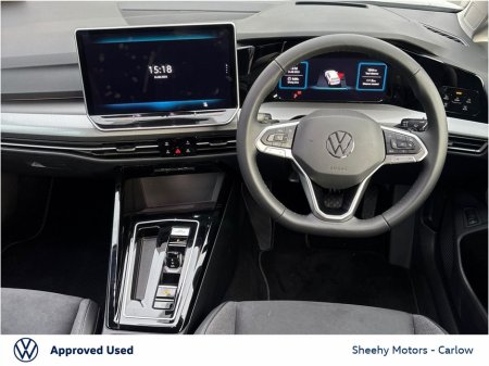 2025 Volkswagen Golf GOLF STYLE 1.5 TSI PHEV 150HP €39,950