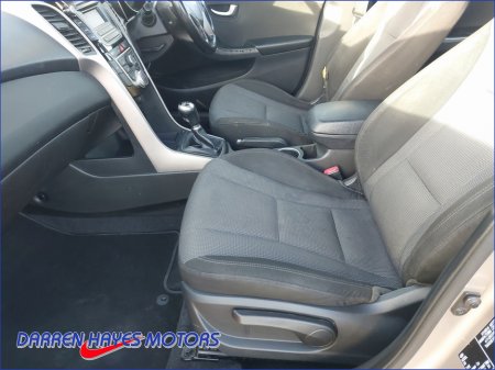 2016 Hyundai i30 1.6 DELUXE 5DR €8,445 thumbnail