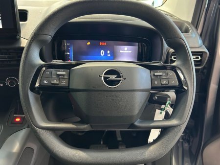 2026 Opel Combo 7 SEATER WHEELCHAIR ACCESIBLE TAXI €40,000 thumbnail