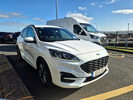 2022 Ford Kuga - thumbnail 4