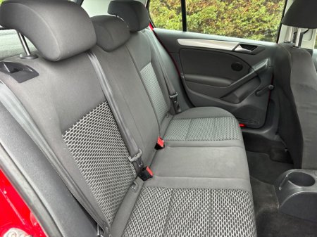 2010 Volkswagen Golf - thumbnail 6