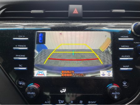 2019 Toyota Camry - thumbnail 22