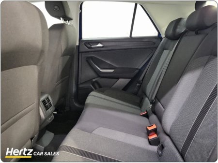 2023 Volkswagen T-Roc LIFE TDI 2.0 Diesel Manual €27,495 thumbnail