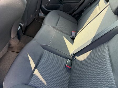 2017 Peugeot 208 - thumbnail 9